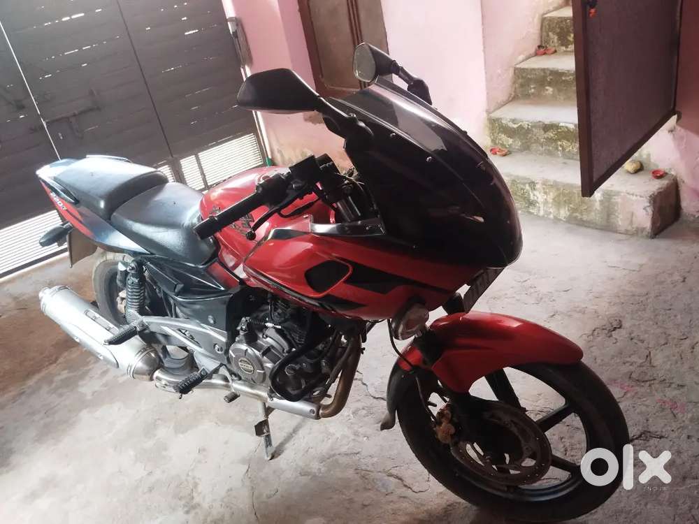 Pulsar 220 Bike