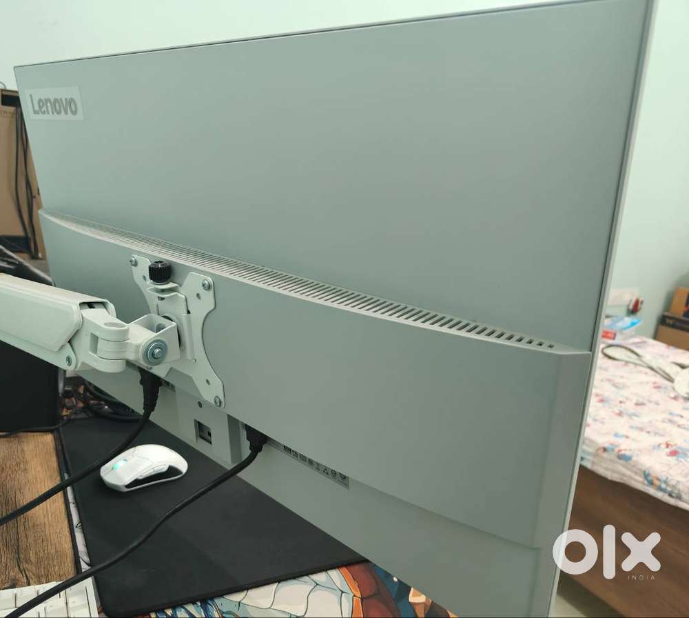 Lenovo Monitor model no. L27i-40 built in speakers (Freesync) 100Hz