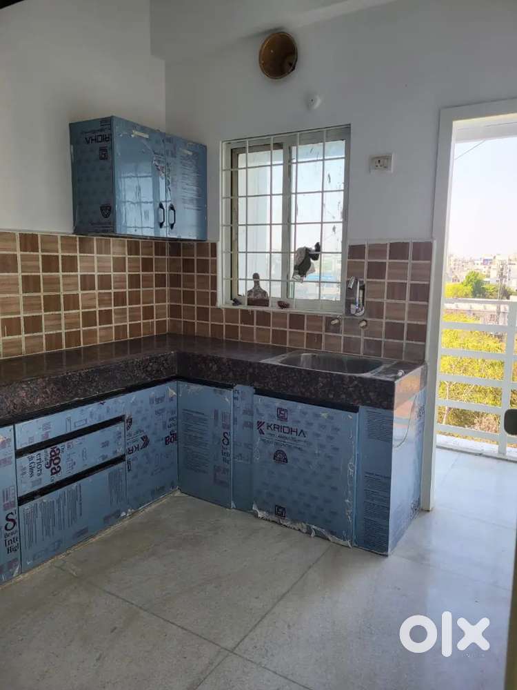 Mehdipatnam 3bhk new flat 3 toilets 2nd /F with  cupboards parking