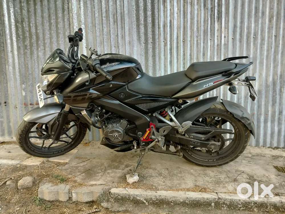 Pulsar NS 200 Very less ridden