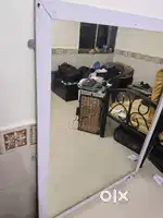 Long size Mirror around 3.5 feet long 4.5 width kalwa thane no cracks