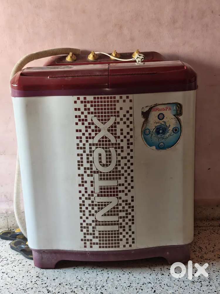 Semi automatic washing machine