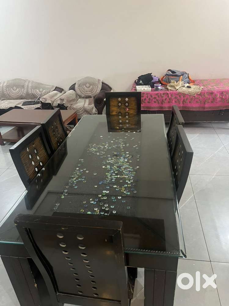 Dinning table and chair