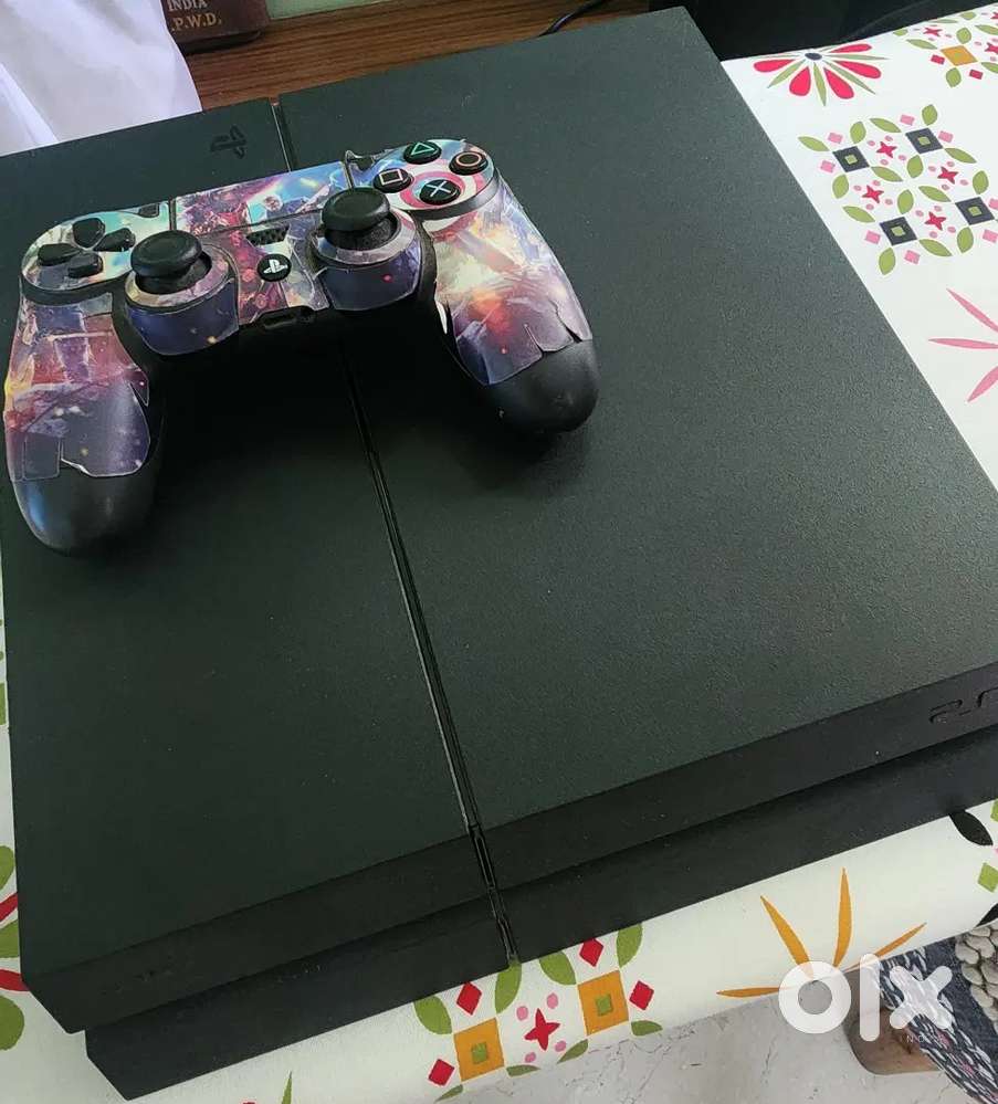 PS 4 (Play Station 4, Jet Black, 1 TB)