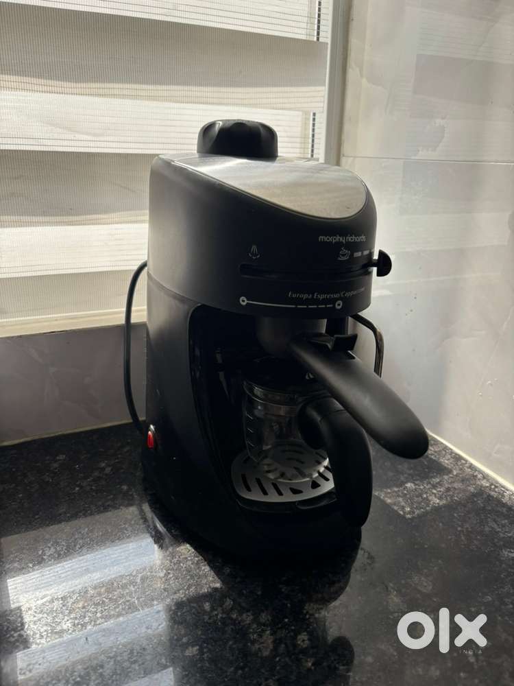 Morphy Richards Europa 800-Watt Espresso and Cappuccino Coffee Maker