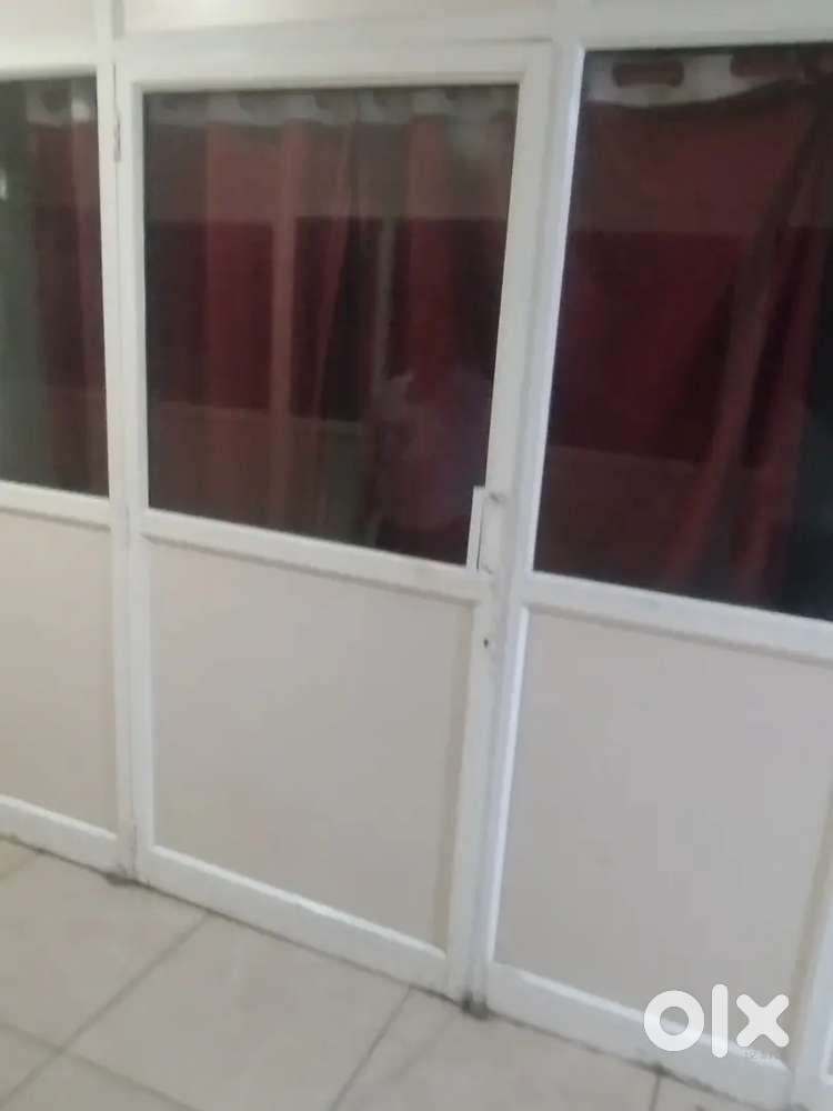 Shop for sale in metropolis mall