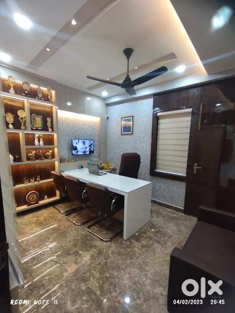 Fully furnished luxury office for rent
