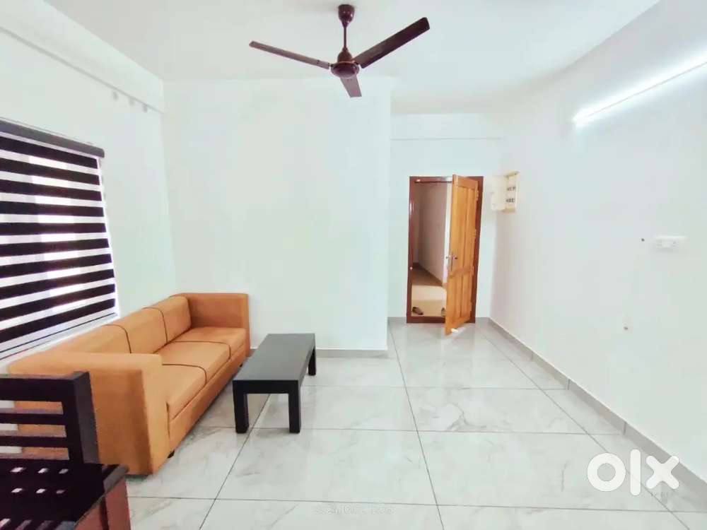FAMILY/BACHELORS: 2 BHK FULL FURNISHED AC APARTMENT RENT NEAR KAKKANAD