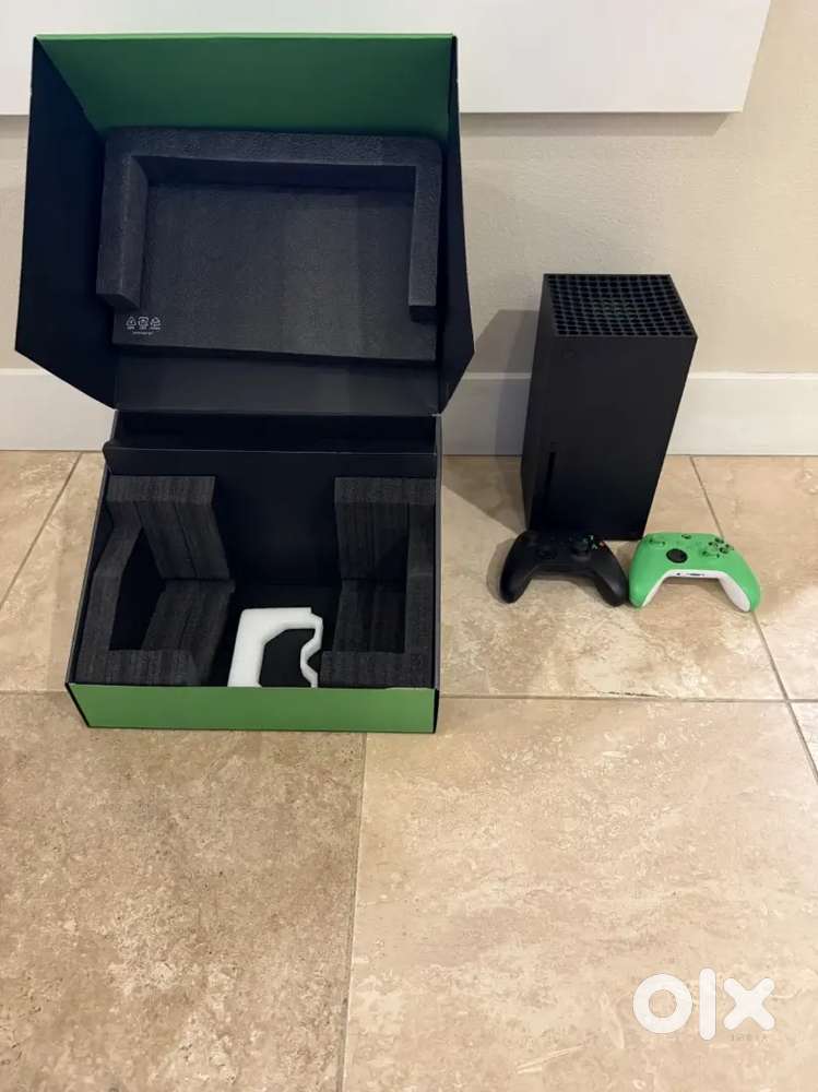 Microsoft Xbox Series X 1TB SSD Gaming Console Black Model 1882