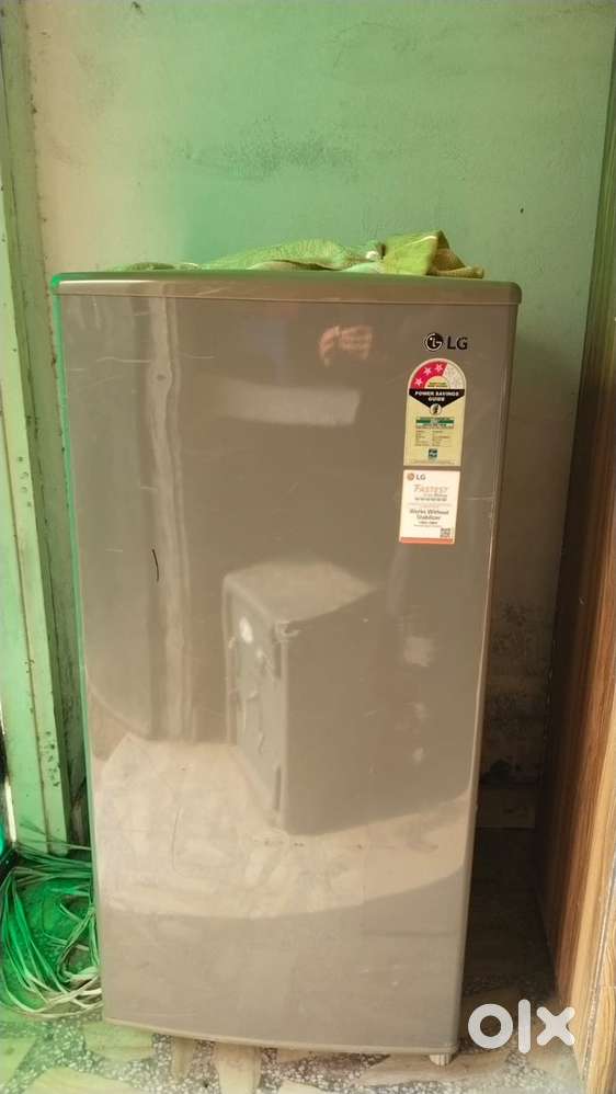 LG Refrigerator for Sale – Mint Condition