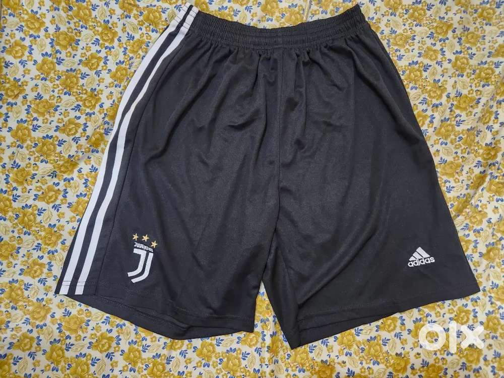 Original Adidas Juventus Home shorts
