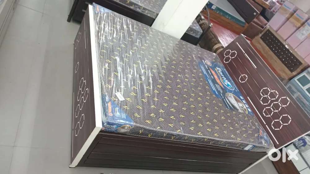 Brand new uv metal bed