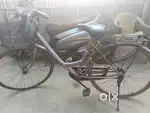 2/3 bochol hoye6e but good condition a6e kono problem nei raning a6e
