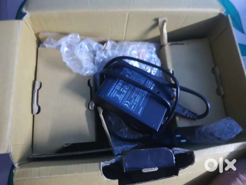 CANON EOS R50 RF-18-45MM / RF-55210 MM