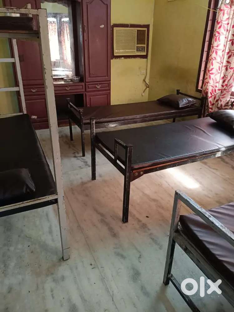 Rooms for gents at Ernakulam Kochi