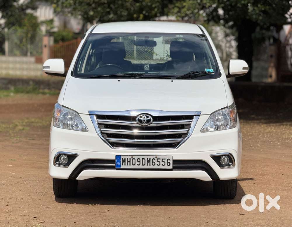 Toyota Innova 2.5 Z Diesel 7 Seater BS IV, 2015, Diesel
