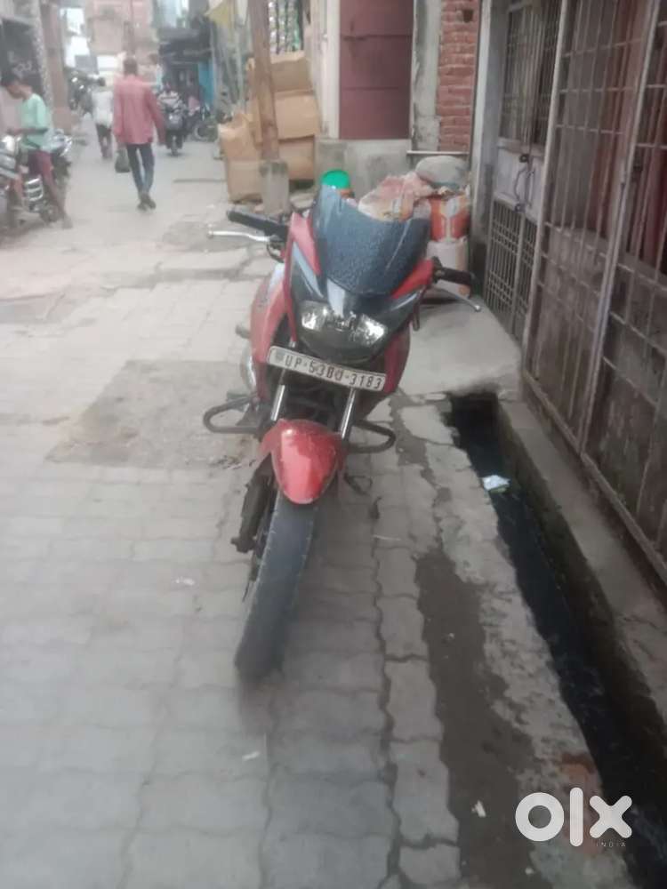 Baik me koi dikkat nahi hai bhai bas phiche ka berek kharab hai