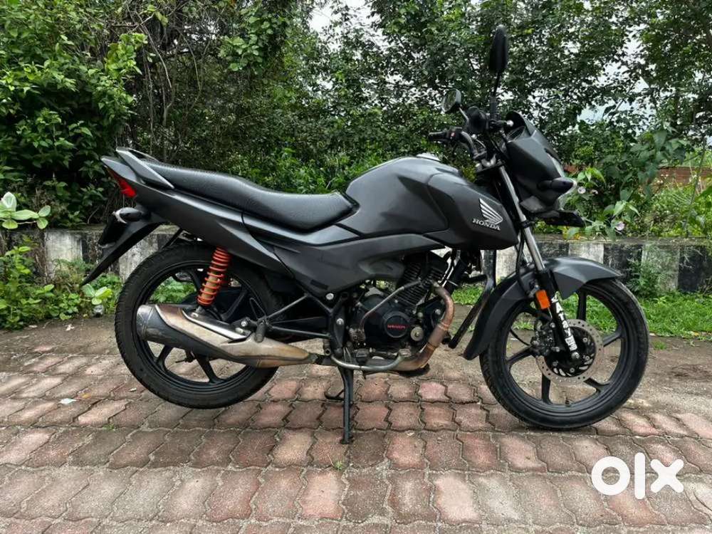 Honda Livo 110 grey Color Milege 50 + Condition Mast hai