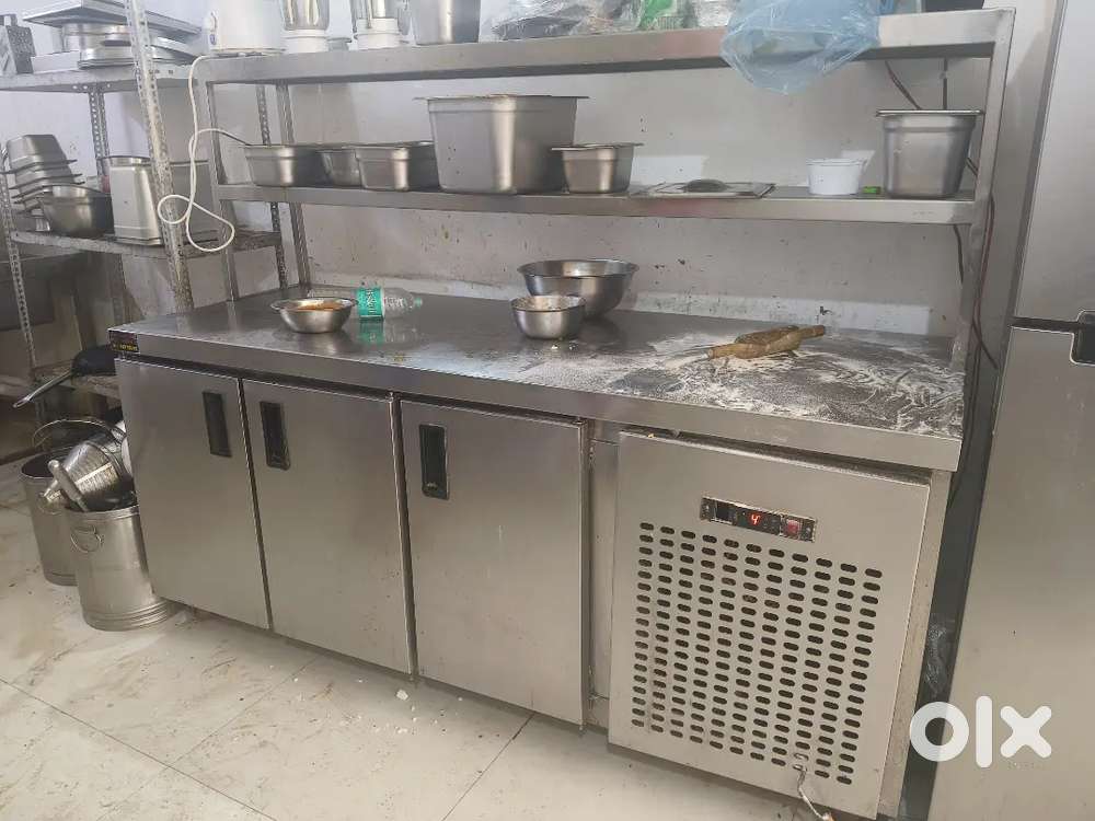 I want to sell my commercial kitchen Counter Fridge 6ft. with Carriage