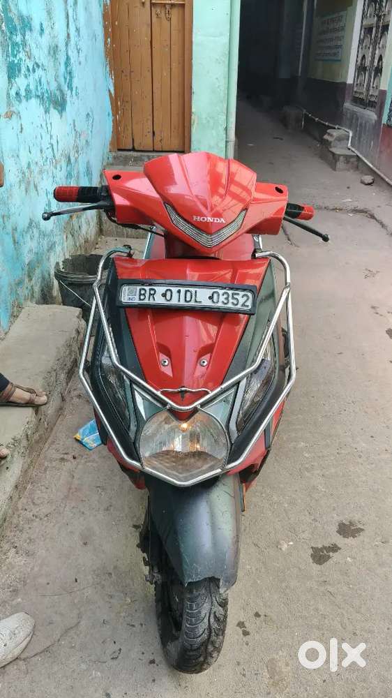 In full condition  ,paper bhi hai . No challan is  pending