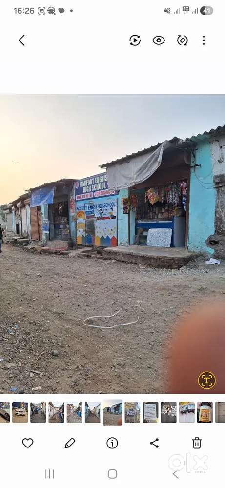 चाल में  तैयार रूम 200 sqft 300sqft चिंचोटी में NH48 के  बाजू  में