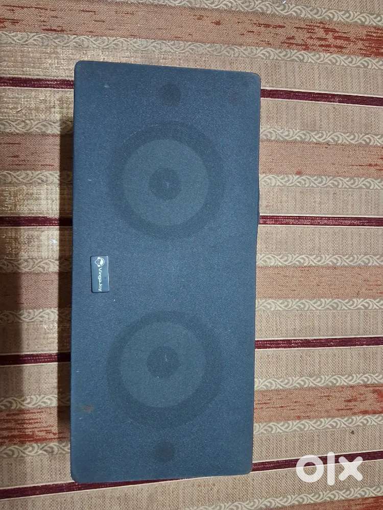 Vingajoy 40w wooden Bluetooth speaker Very good condition