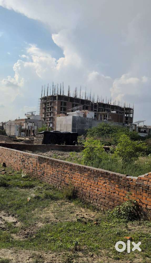 Corner plot 4110 sq ft for sale near omax city behind GSR heights