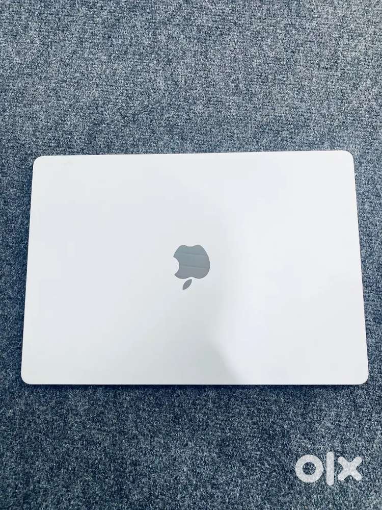 MacBook Air (15-inch, M2, 8/256,2023)