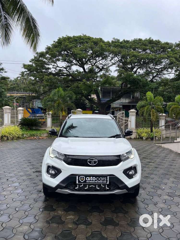 Tata Nexon 1.2 Revotron XZA Plus, 2023, Petrol