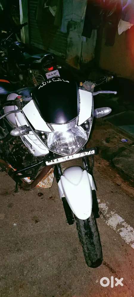 I'm saling TVS apache RTR 180 2015 model good condition 4th owner