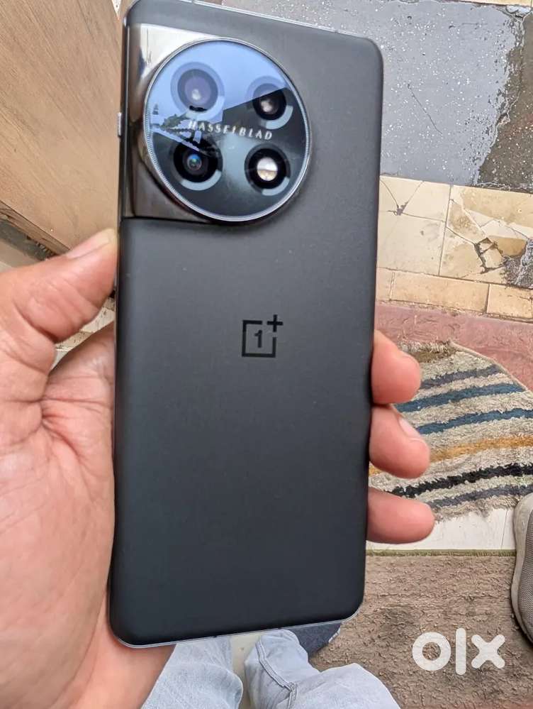 OnePlus 11 5g New-like condition