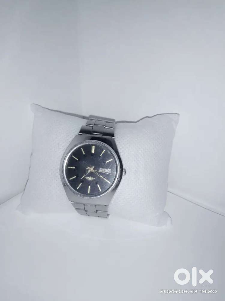 “Citizen GN-4W-S Japan AUTOMATIC QUARTS nneed urgent money please