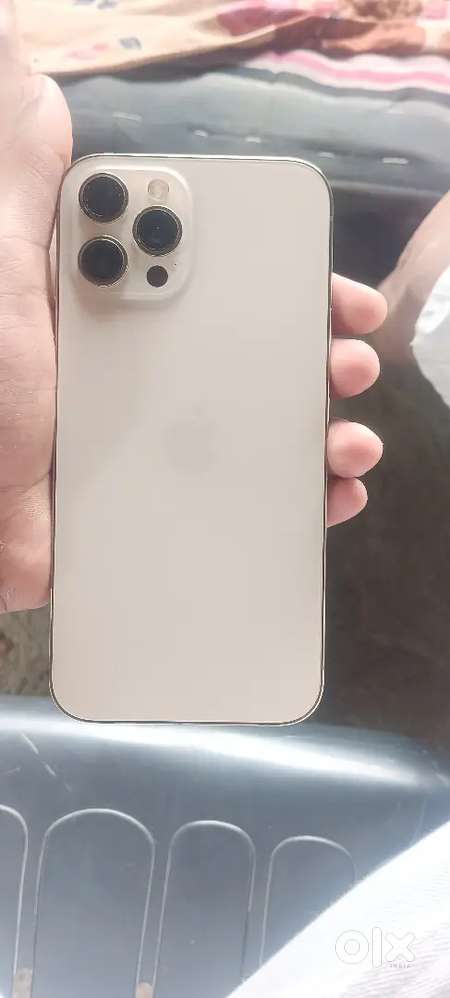 iPhone 12 Pro Max 128 GB battery health 73%