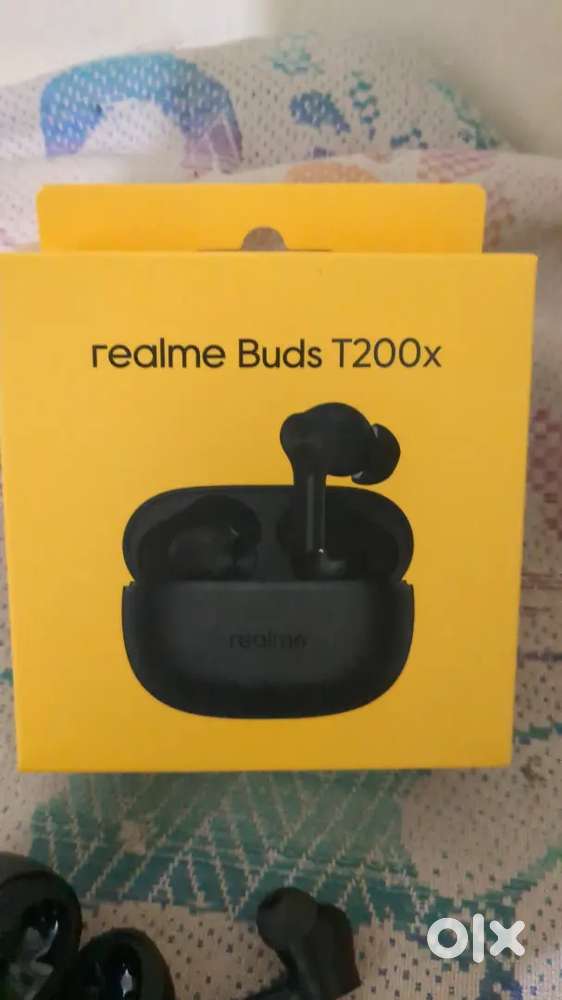 Realme T200x TWS earbuds