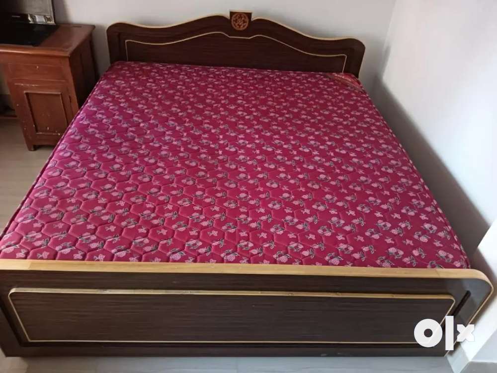 King Size Shegun wood Box Bed