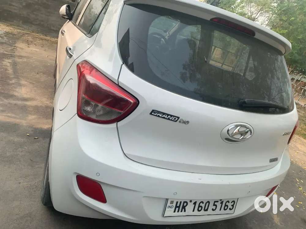 Hyundai Grand i10 2015 Diesel 10231 Km Driven