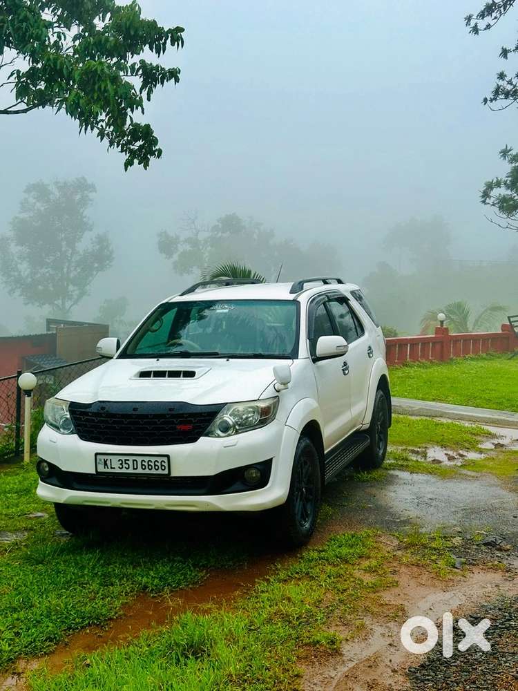 Orginal Kerala Toyota Fortuner 2012 Diesel-94. ..47…54…89…18