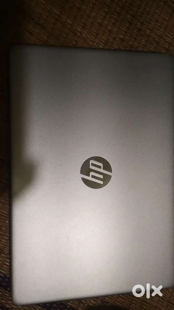 Hp laptop 3 month for use new one not a bill use and clear neas