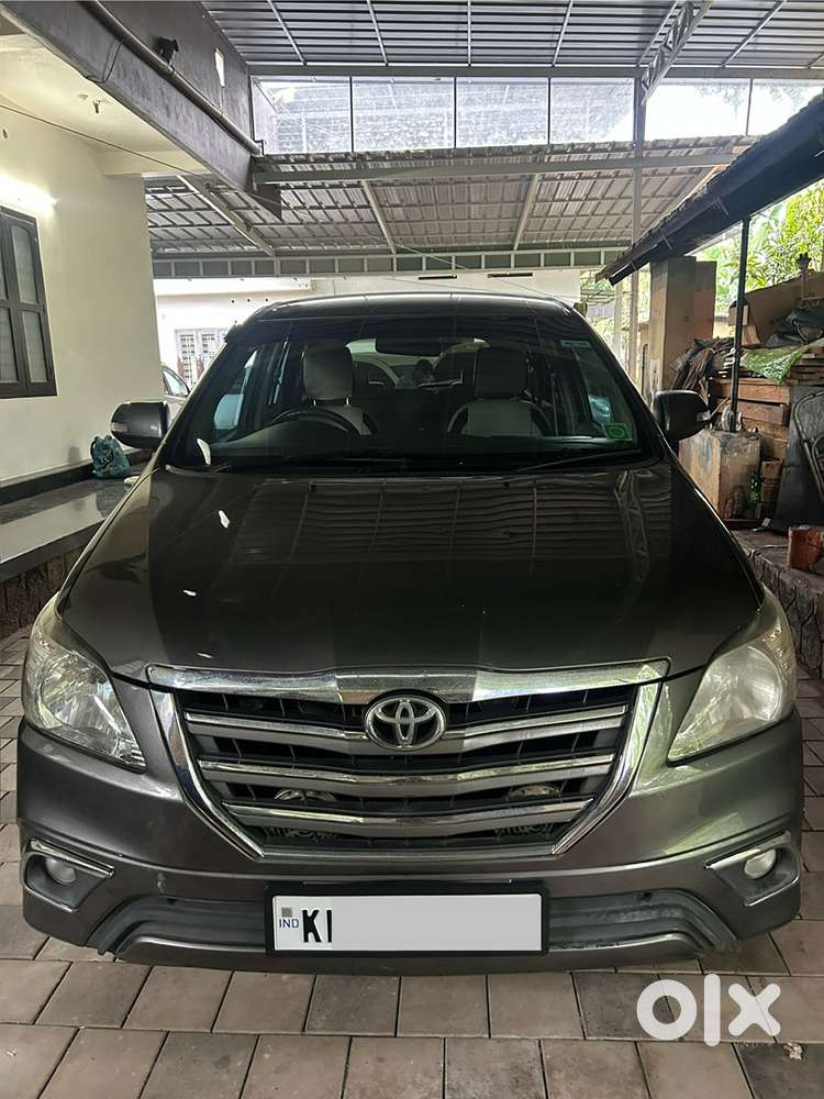 Toyota Innova 2013 Diesel 185000 Km Driven