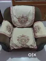 A sofa set in good condition