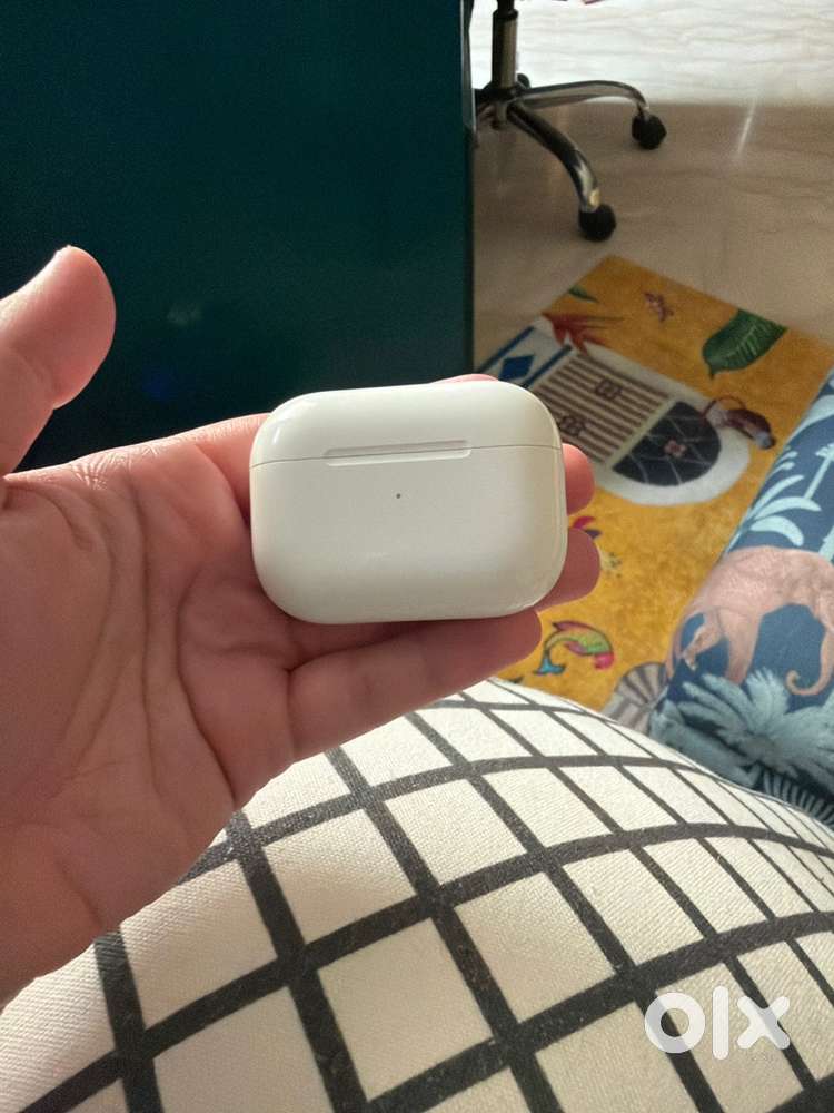 Apple airpods pro 1st gen