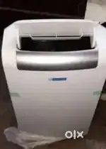 1 Ton Portable AC – Like New, Rarely Used – Selling Due to Shifting