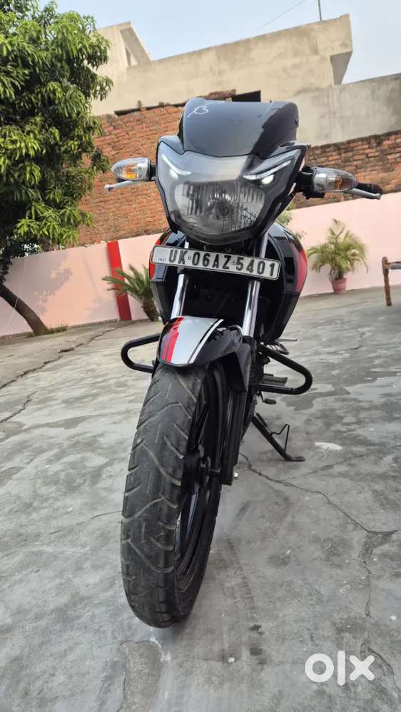 Mai apni bike ko is liye bech raha hoon kyuki Mai bahar rehta hoon