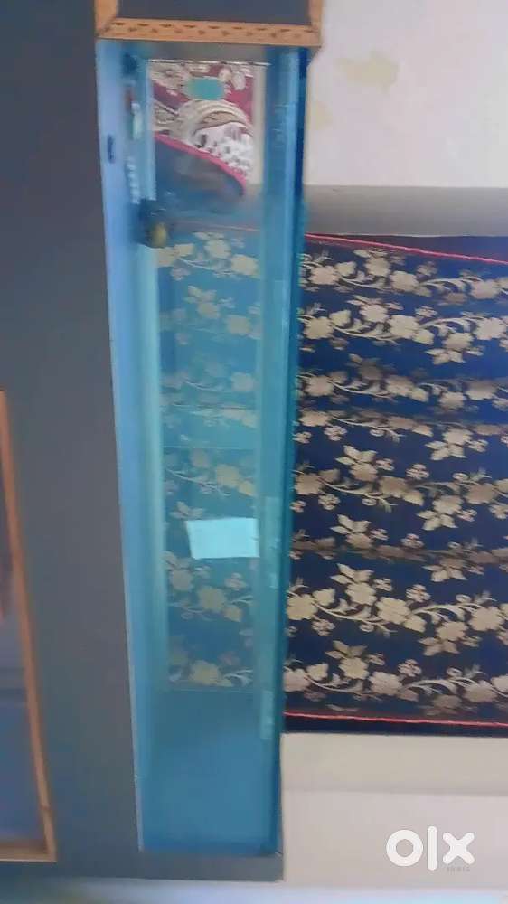 Tailoring machines counter and racks