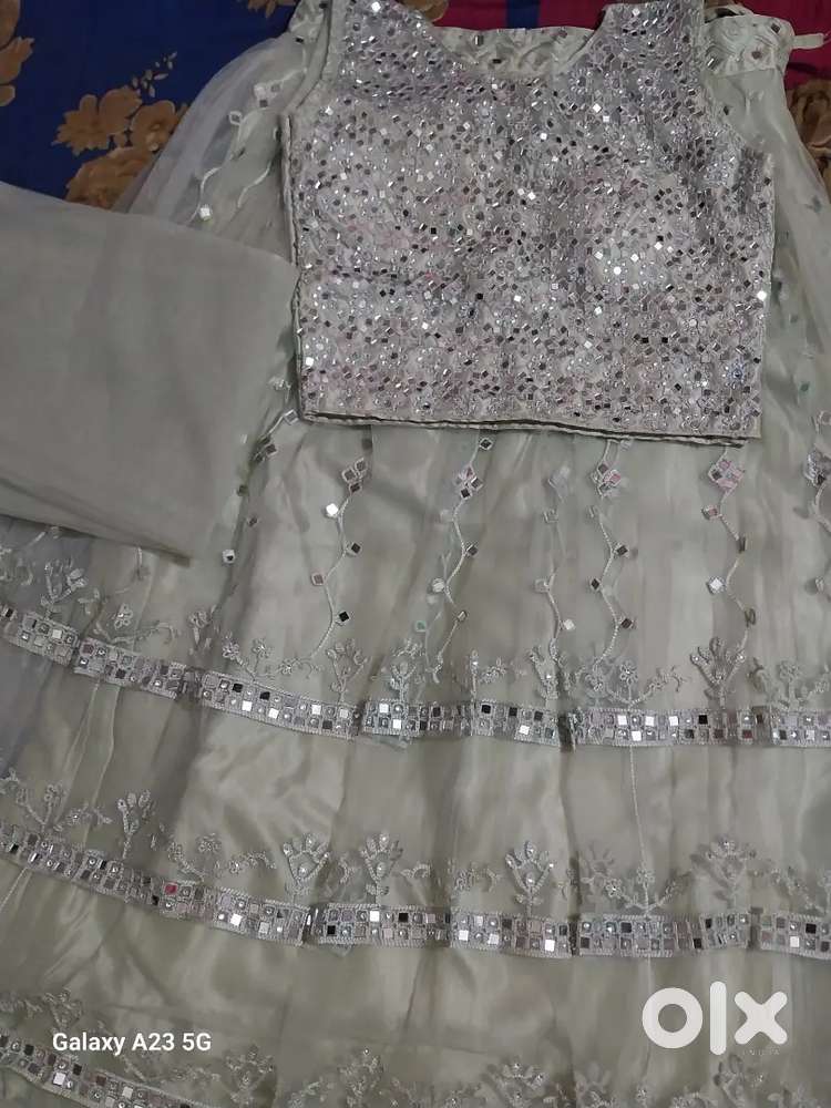 Party wear