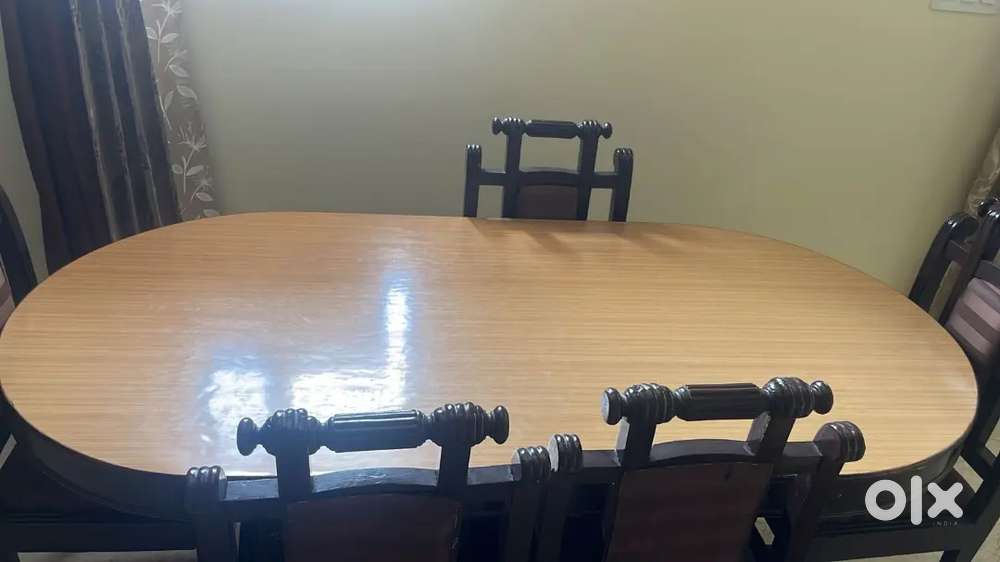Sofa Set (3+1+1), Dining and TV unit in Great Condition
