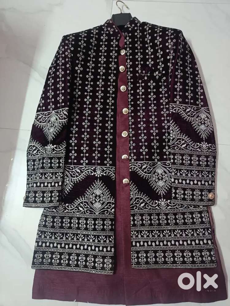 Sherwani shaadi
