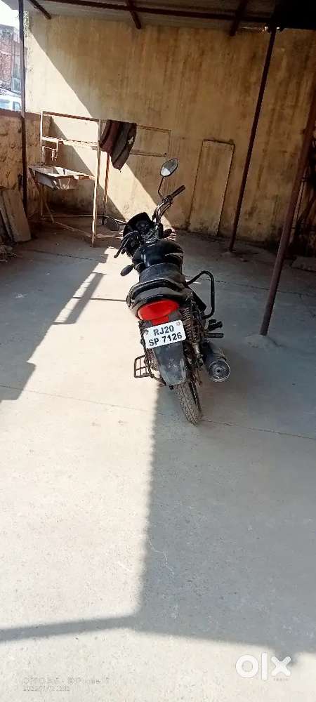 नई  गाड़ी  लेनी हे