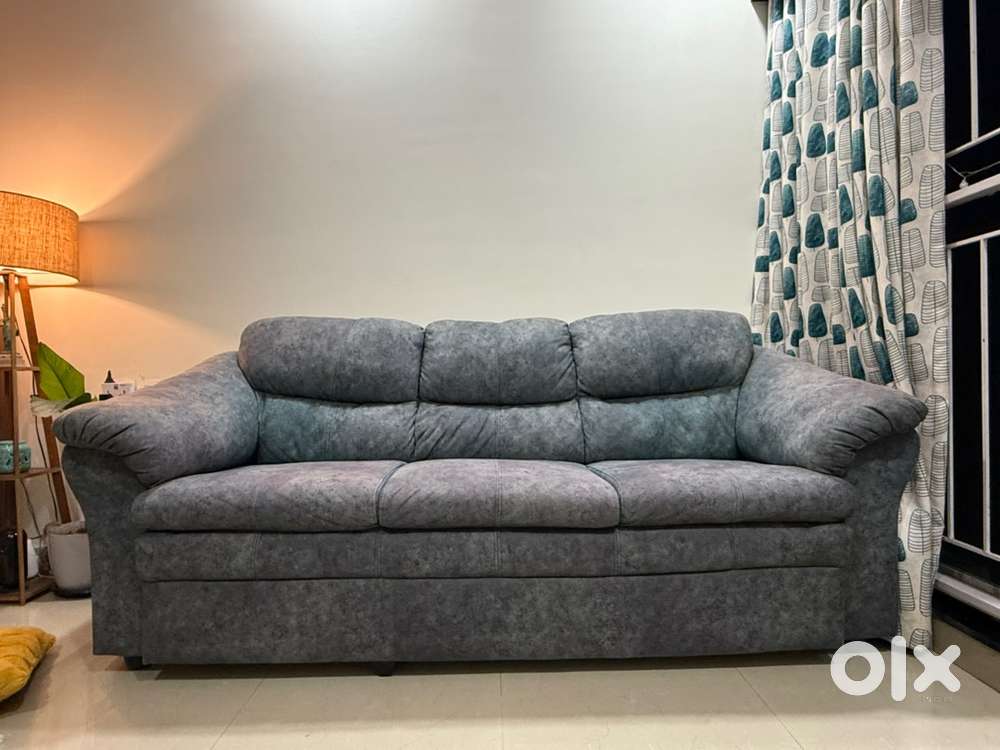 3+2 Sofa set