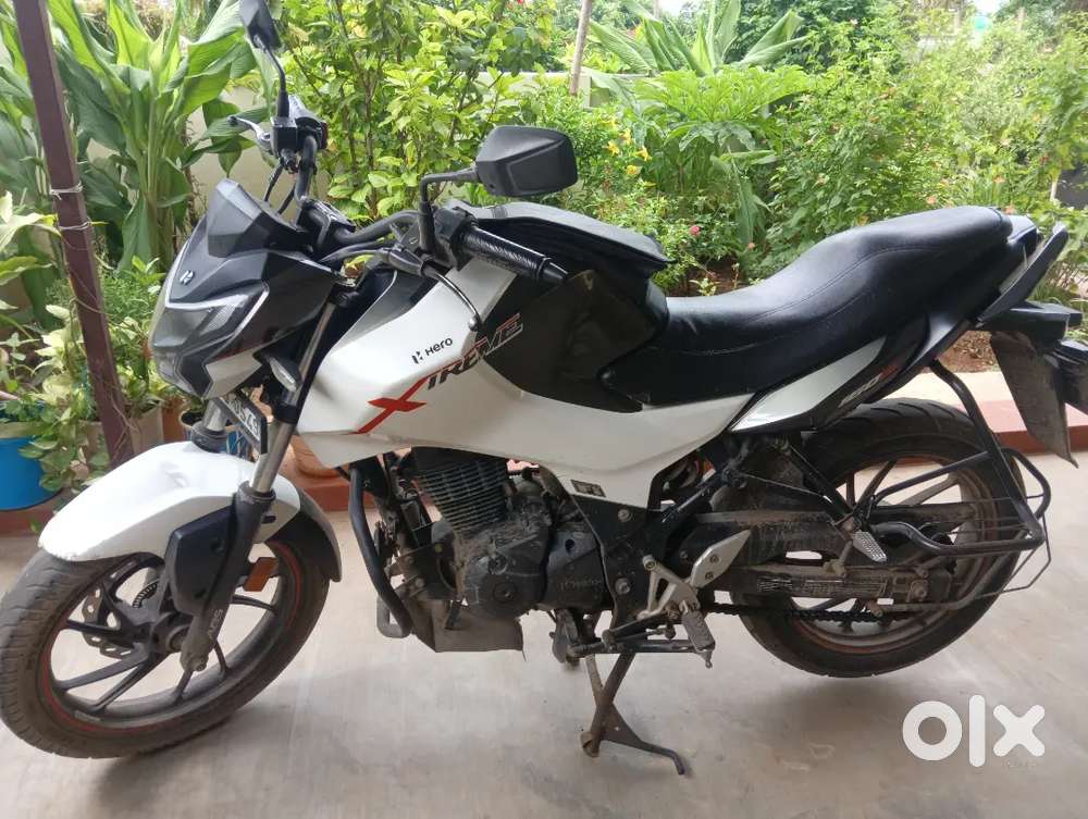 Well maintained bike, single handed